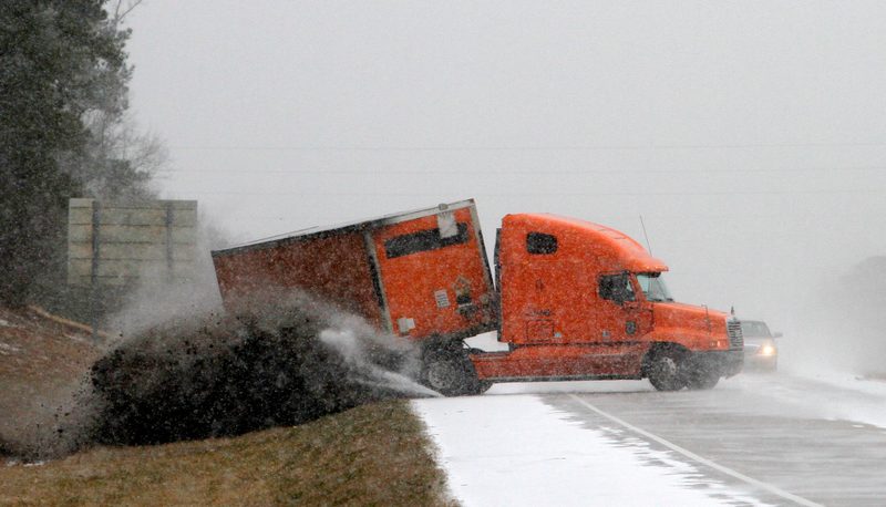 Illustration for article titled The Most Righteous Picture Of The Southern Winter Traffic Mess